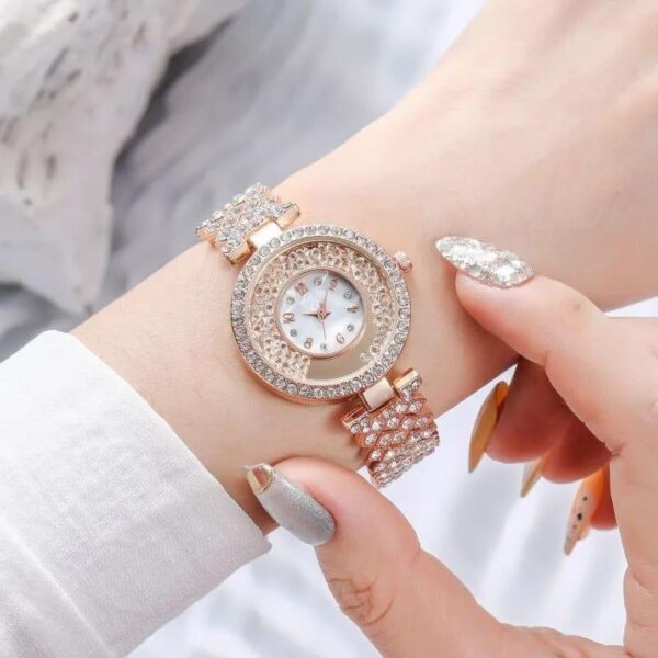 Women's Stylish Bracelet Watch - Image 2